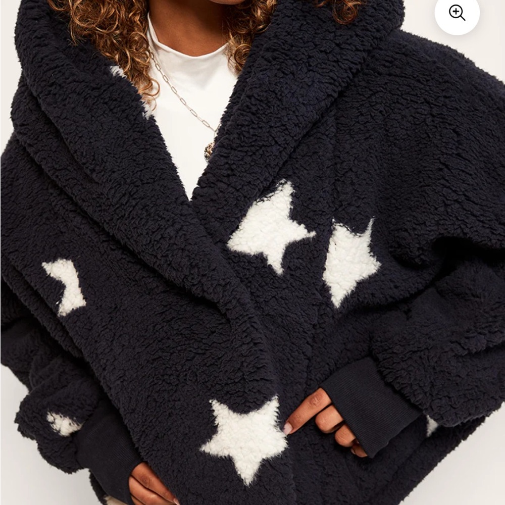Cozy Star-Print Teddy Jacket - Black/White
